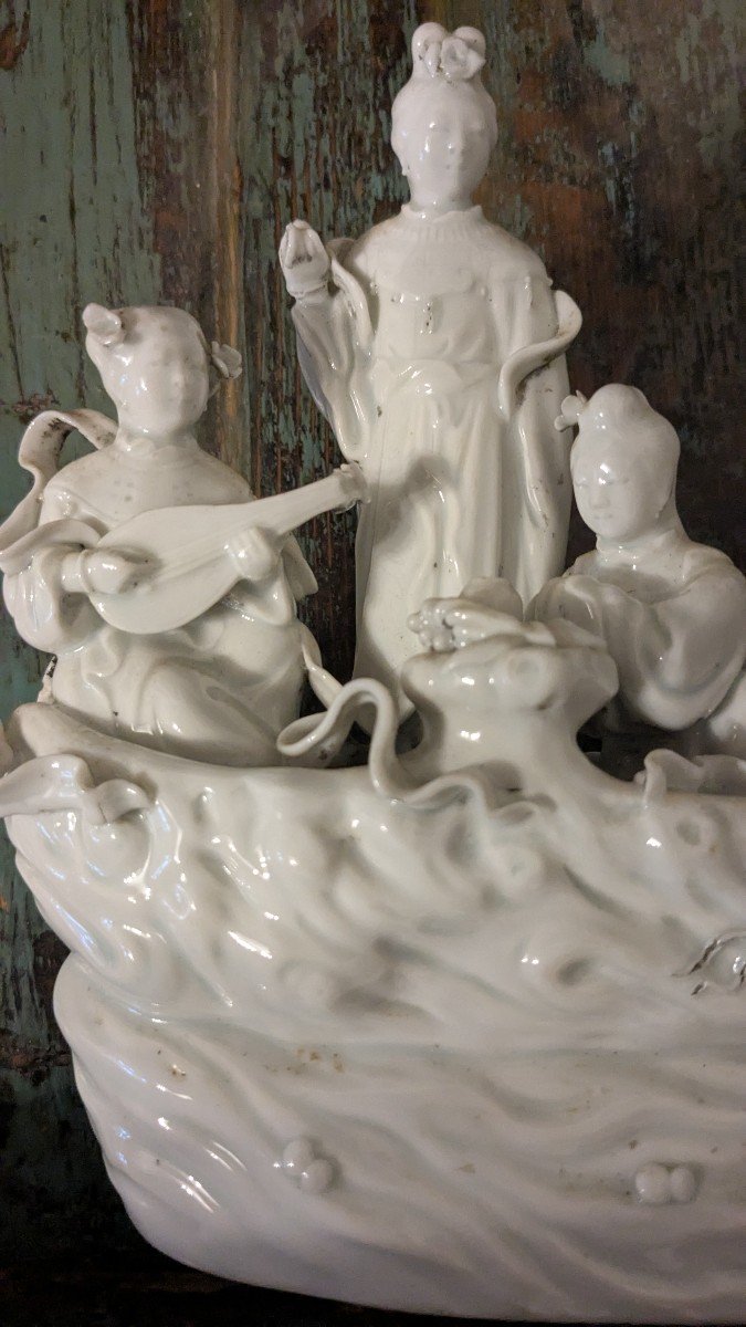 Porcelaine Barque  Blanc  De Chine  immortelles-photo-3