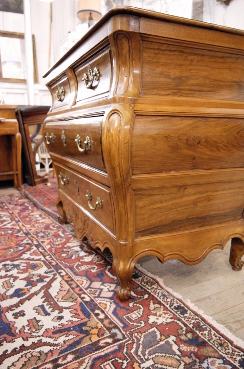 Louis XV Walnut Commode In Walnut-photo-3