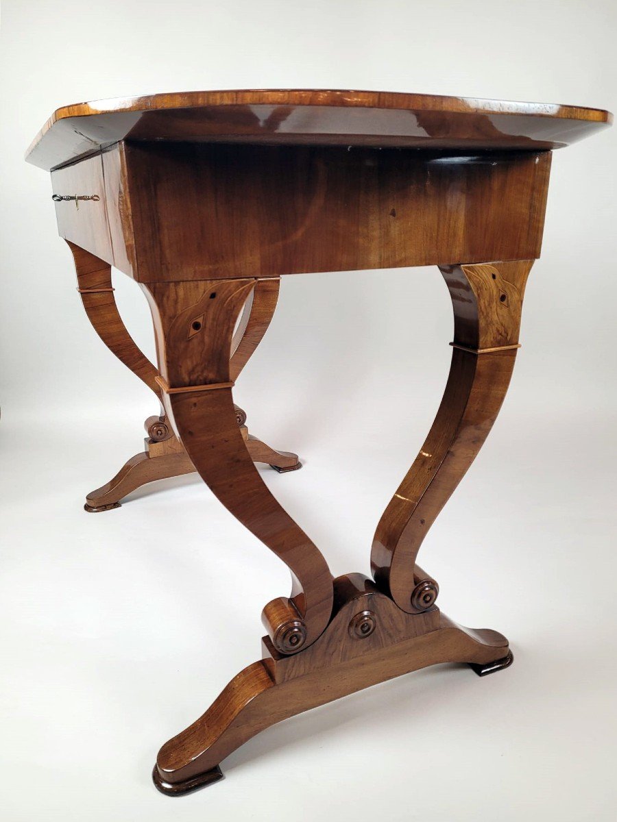 Biedermeier Desk In Walnut Veneer-photo-4