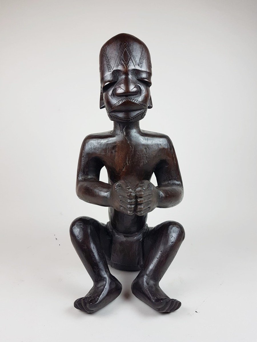 Statue Assise Makonde