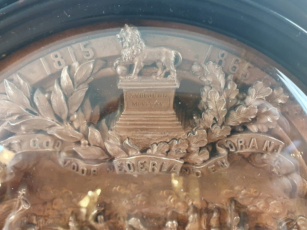Médaillon Commémoratif de la bataille de Waterloo de 1865-photo-4