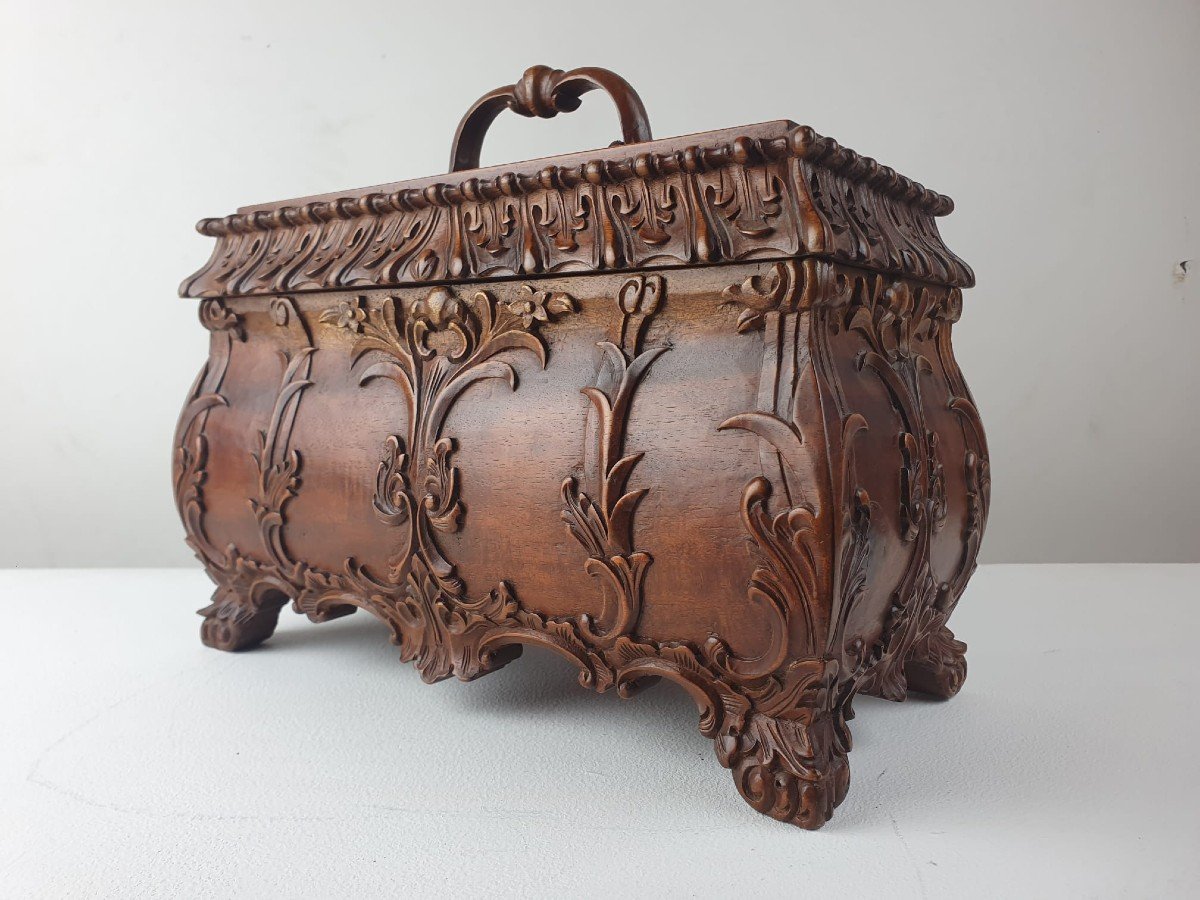 Finely Carved Wooden Box-photo-3