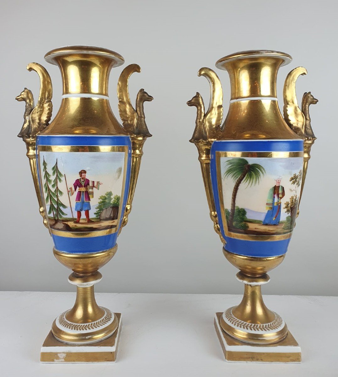 Paire De Vases Empire En Porcelaine Polychrome-photo-3