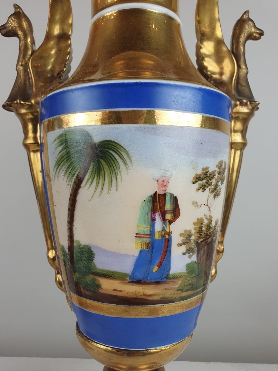 Paire De Vases Empire En Porcelaine Polychrome-photo-4