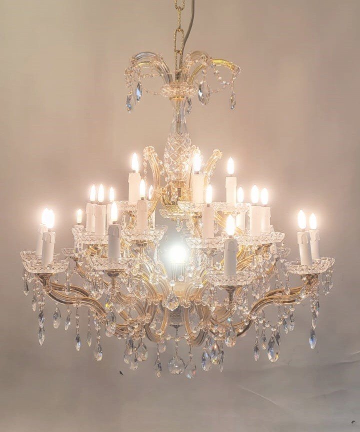 Marie Thérèse Chandelier - 26 Lights -photo-4