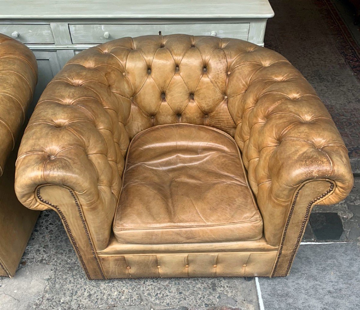 Paire De Fauteuil Chesterfield-photo-2