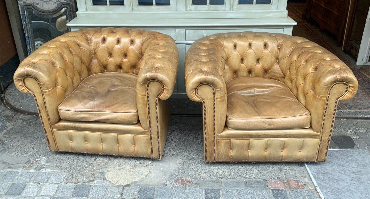 Paire De Fauteuil Chesterfield-photo-4