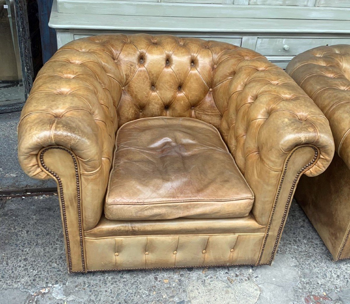 Paire De Fauteuil Chesterfield-photo-4