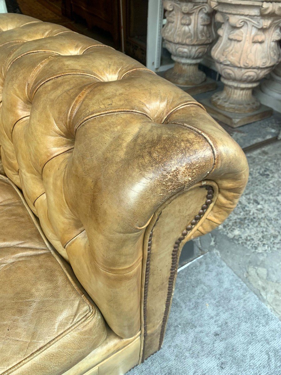 Paire De Fauteuil Chesterfield-photo-6