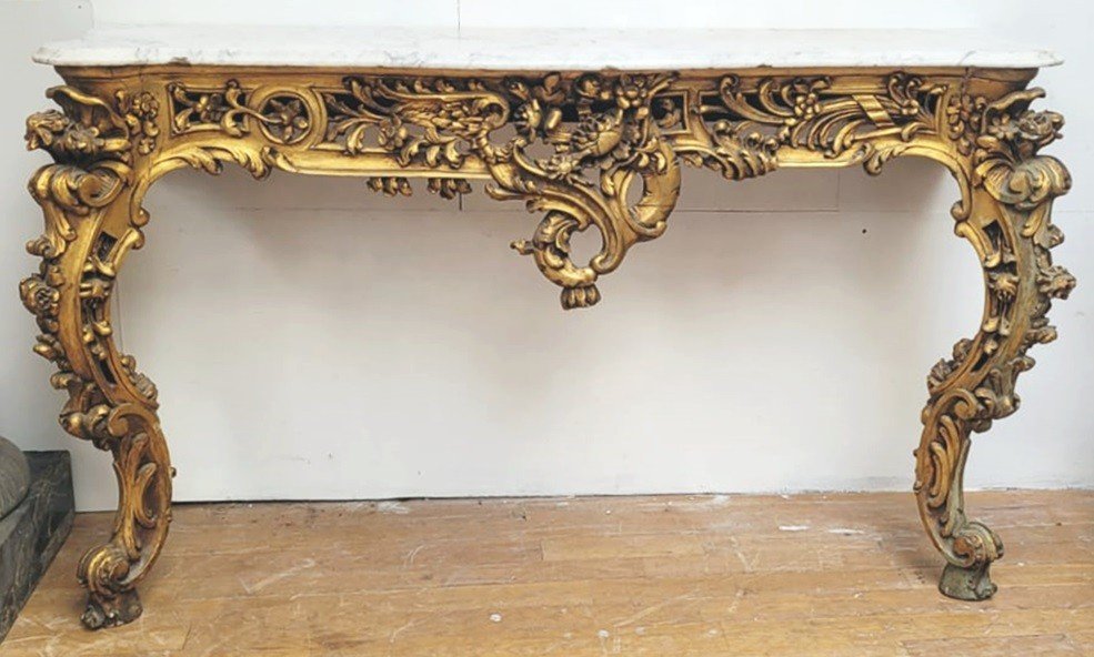 Console En Bois Sculpté Et Doré