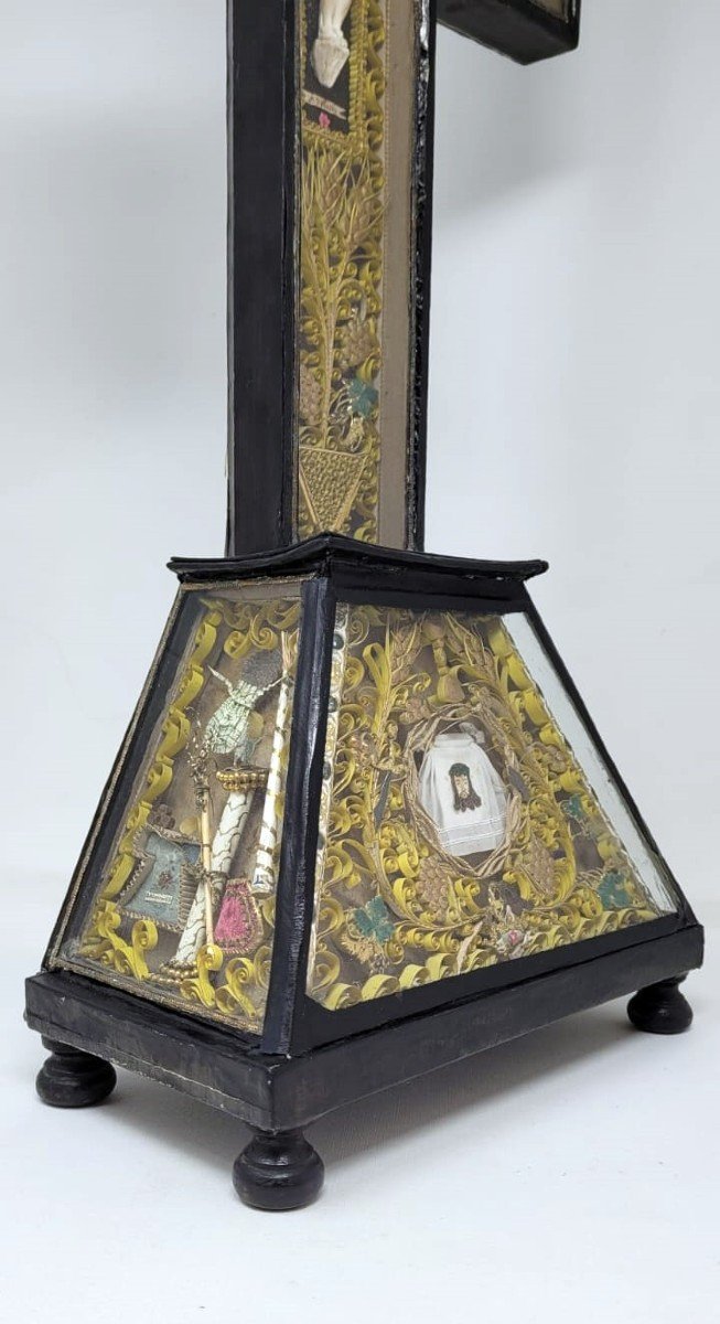 Large Cross Reliquary-photo-4