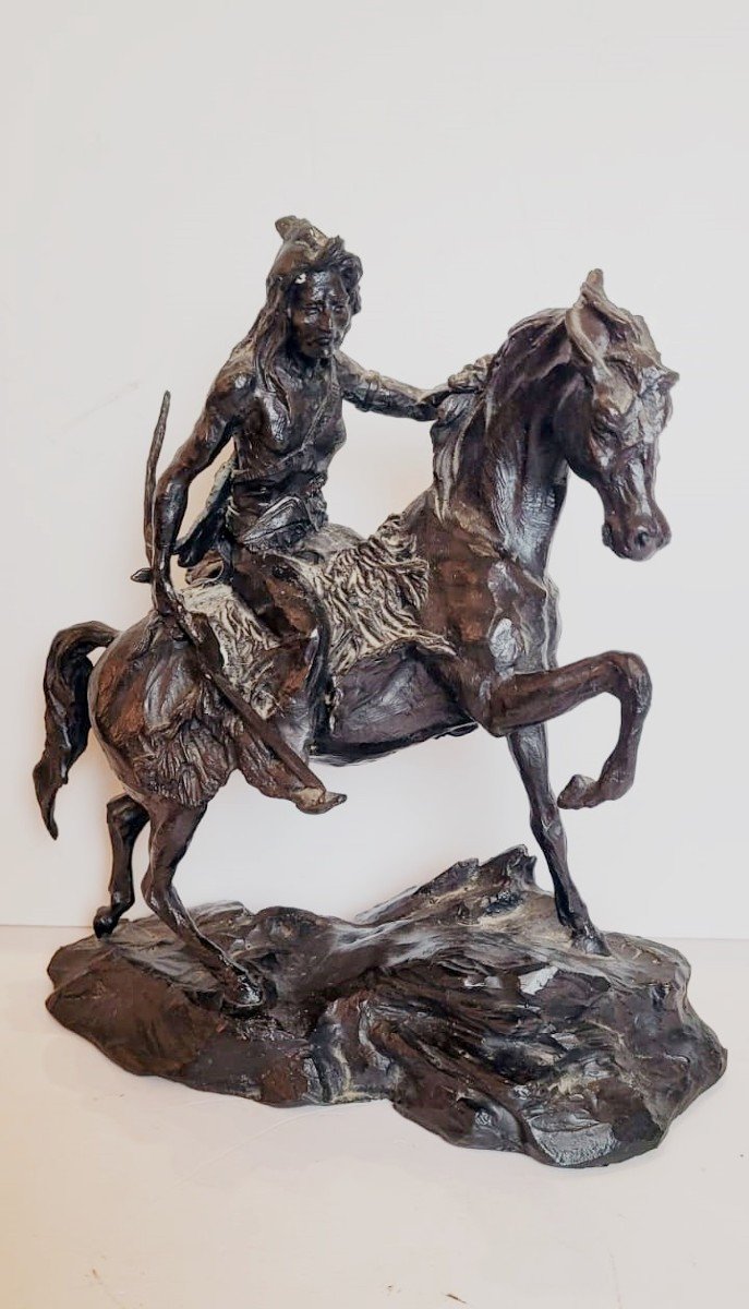 Sculpture En Bronze - Indien à Cheval