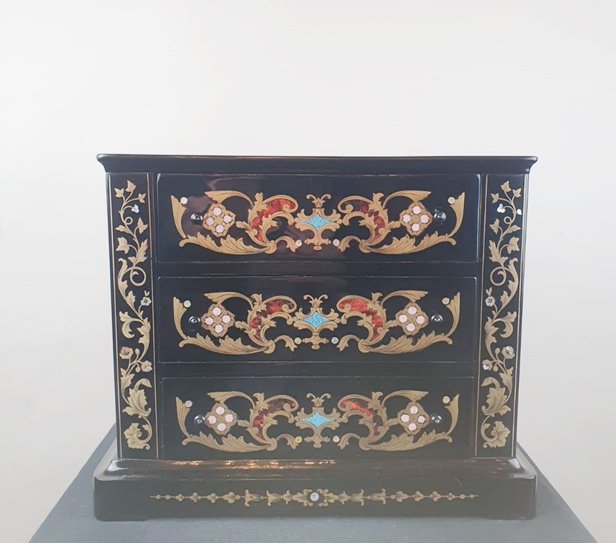 Napoleon III Master's Chest Of Drawers-photo-2