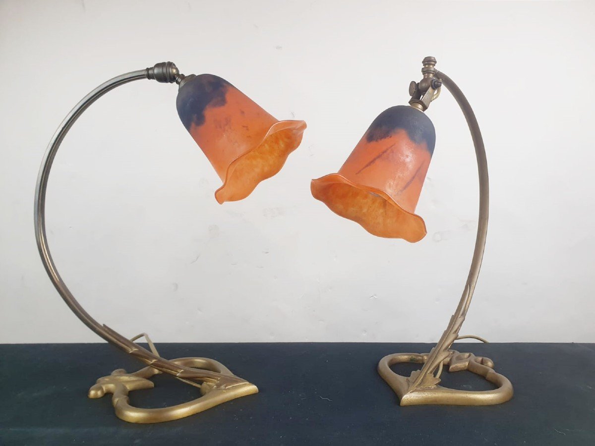 2 Lampes Art Nouveau, Tulipes En Pâte De Verre Signée Daum