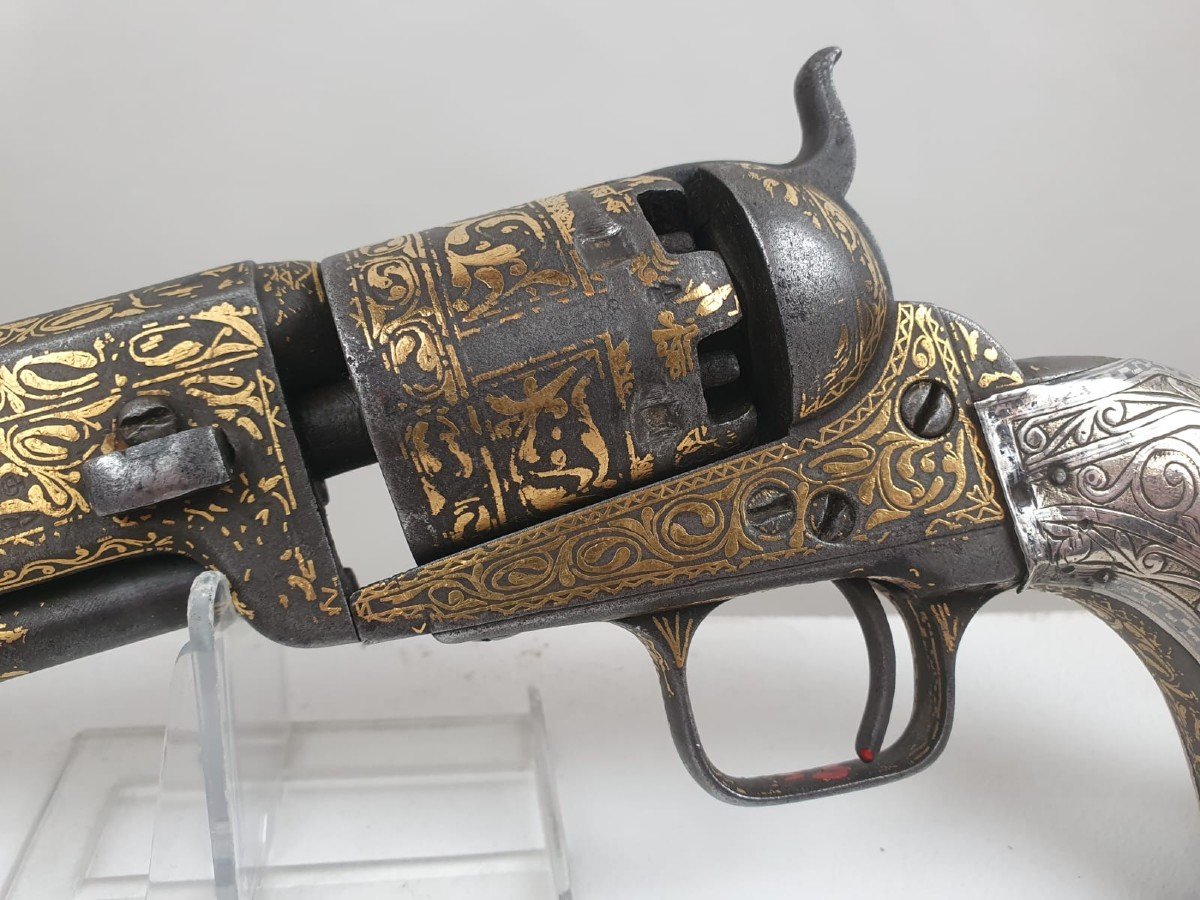 Colt Navy Model 1851 Revolver-photo-2