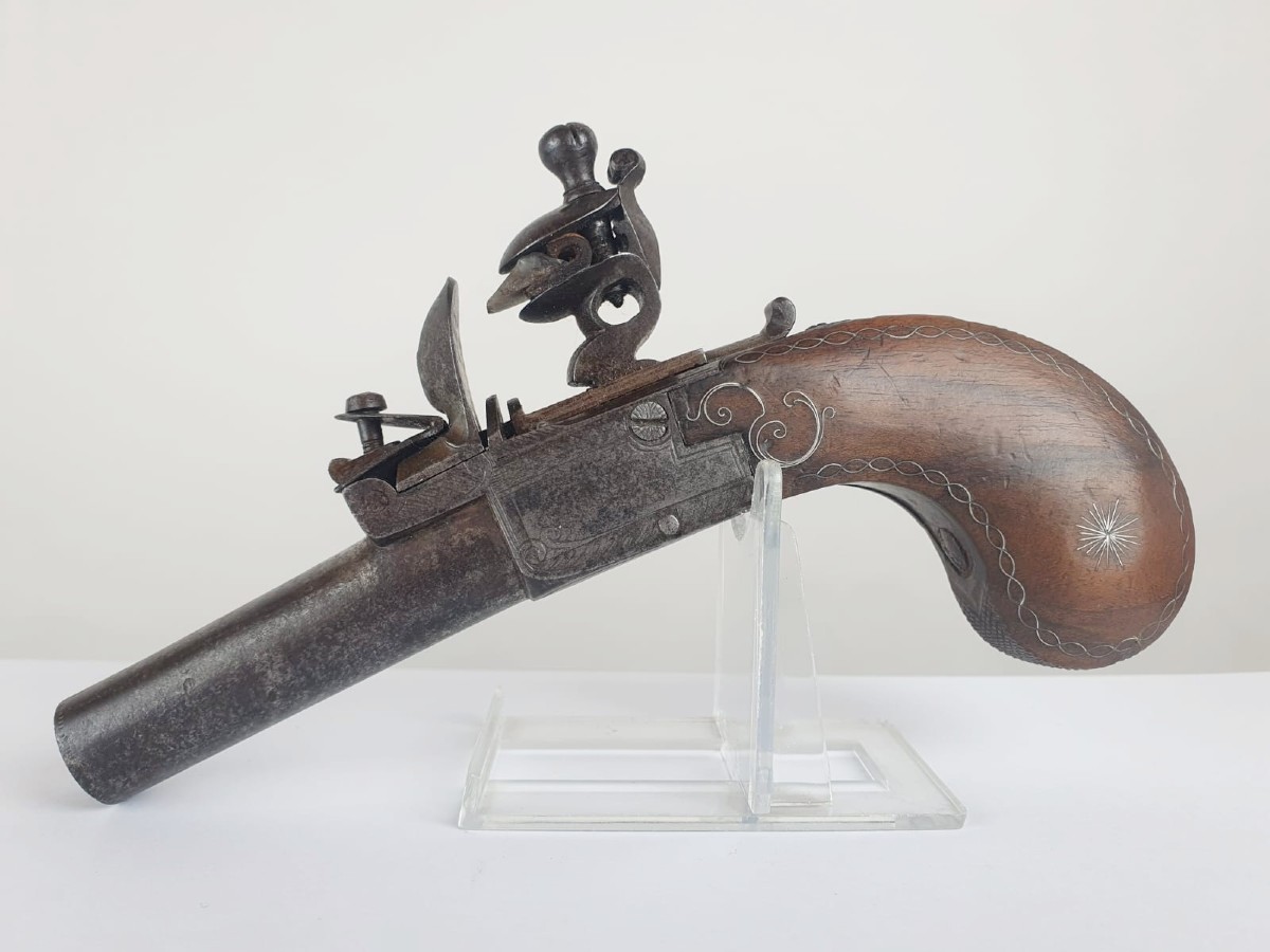 Pistolet  Silex à Coffre, Vers 1800