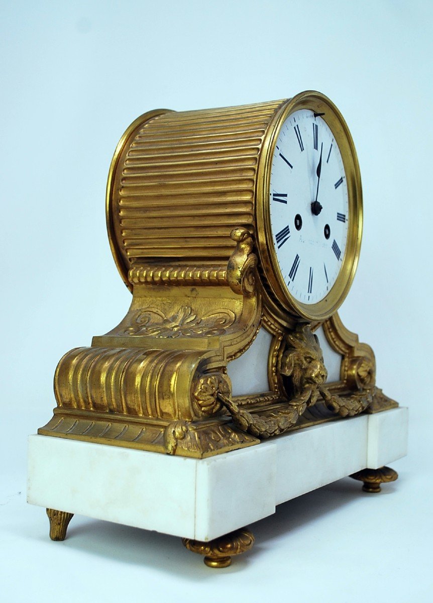 Louis XVI Style Clock In Marble And Gilt Bronze-photo-3