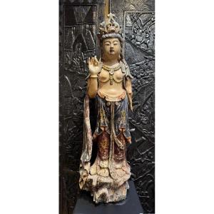 Guan Yin En Bois Sculpté