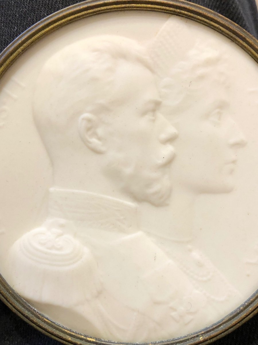 Collection : Médaillon En Biscuit De Sèvres « le Couple Impérial De Russie «  Circa 1896 -photo-4