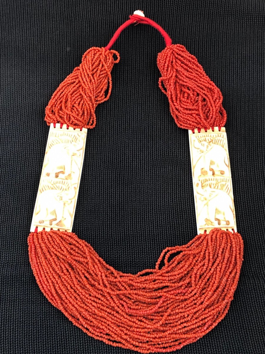 Collier En Corail Rouge Aux éléphants Circa 1930 / 40 