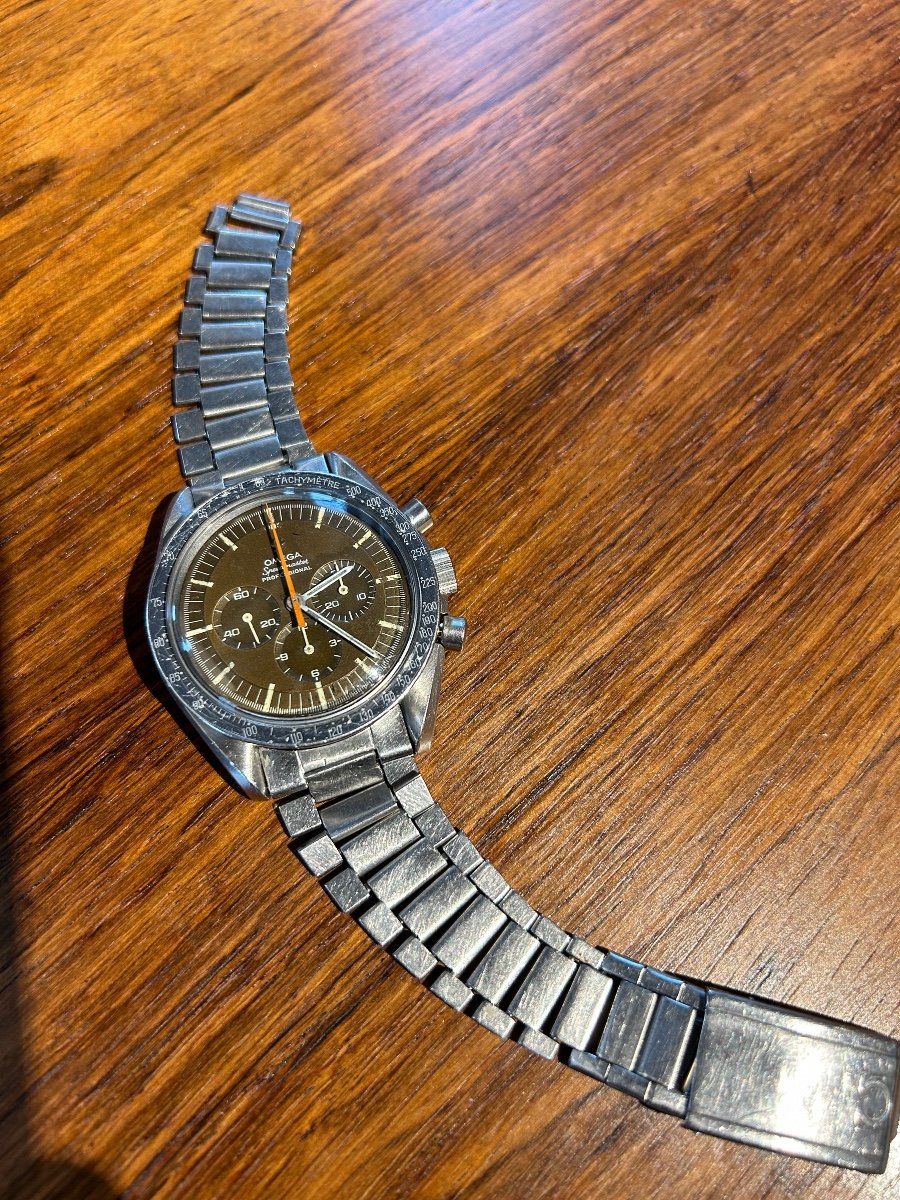 Omega Speedmaster Ultraman Tropical 1968-photo-1