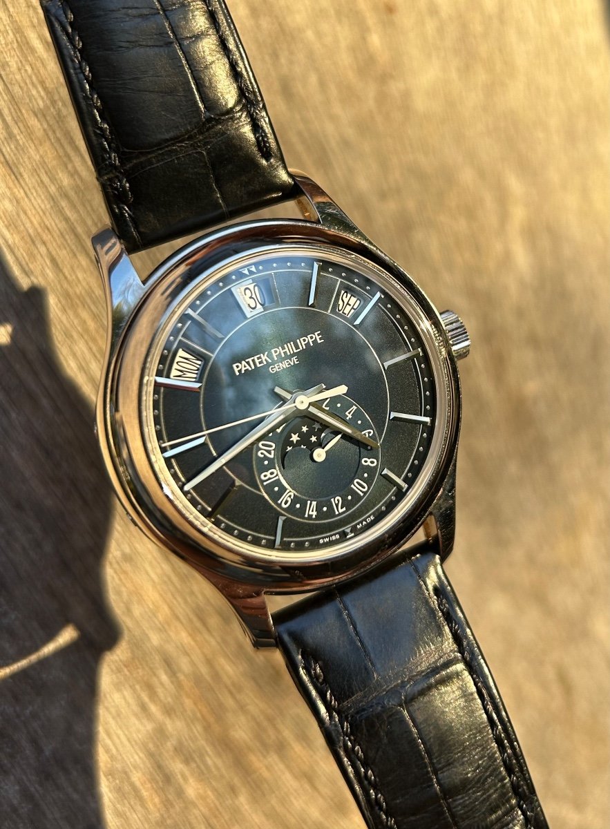 Patek Philippe Annual Calendar 5205g-013-photo-4