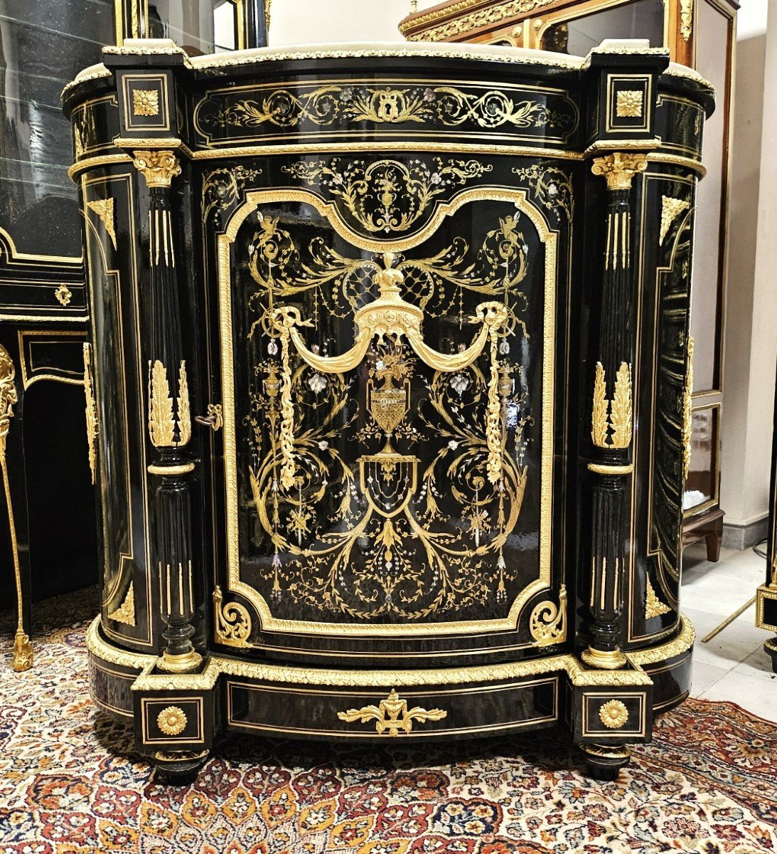 Important Meuble d'Appui Galbé à Colonnes En Marqueterie Boulle époque Napoléon III Napoleon 3