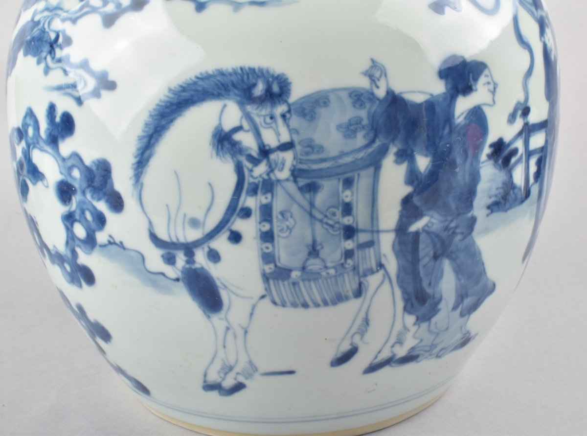 A Chinese Blue And White Jar  With Figures . Kangxi (1662-1722)-photo-1