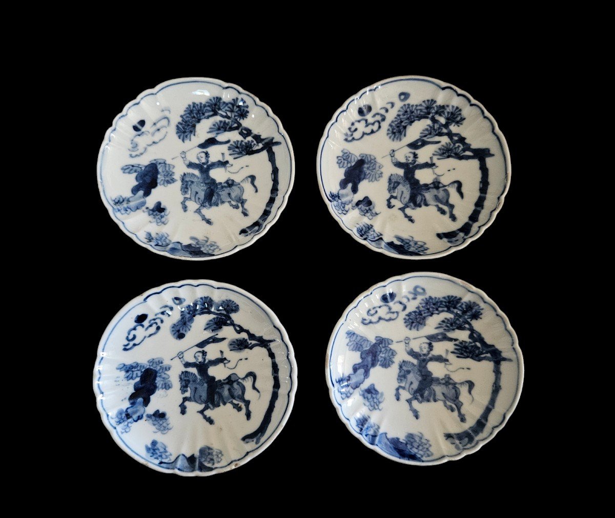 Ensemble De Quatre Assiettes Chine XVIIIème Siècle