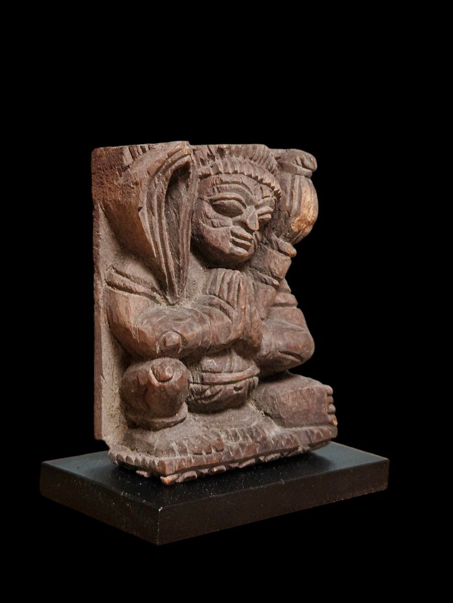 Worshiping In Namaste Position, Wood, India, 19th Century-photo-2