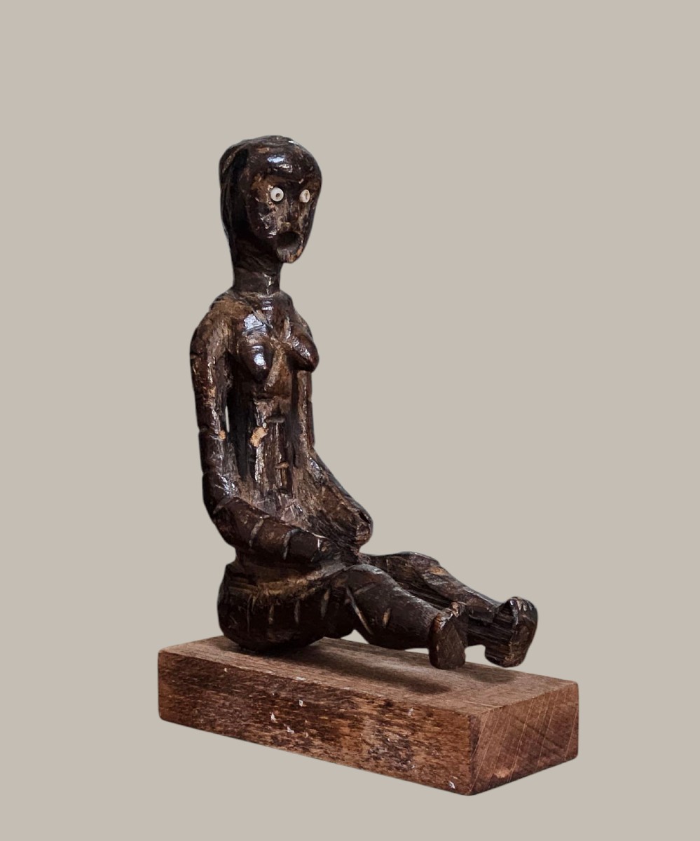 Seated Female Statuette – Fipa – Western Tanzania – Late 19th / Early 20th Century – Primitive Art 