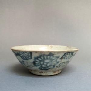 Porcelain Stoneware Cup, South Asia 1400 To 1600 Ad