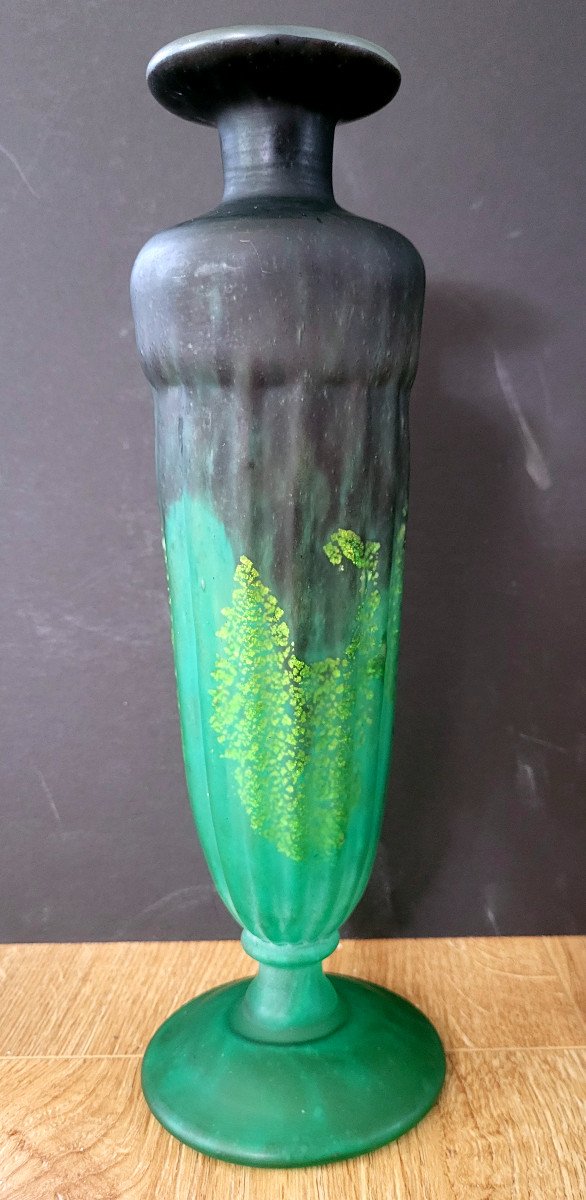 Blown Glass Vase Signed Daum Nancy Cross Of Lorraine