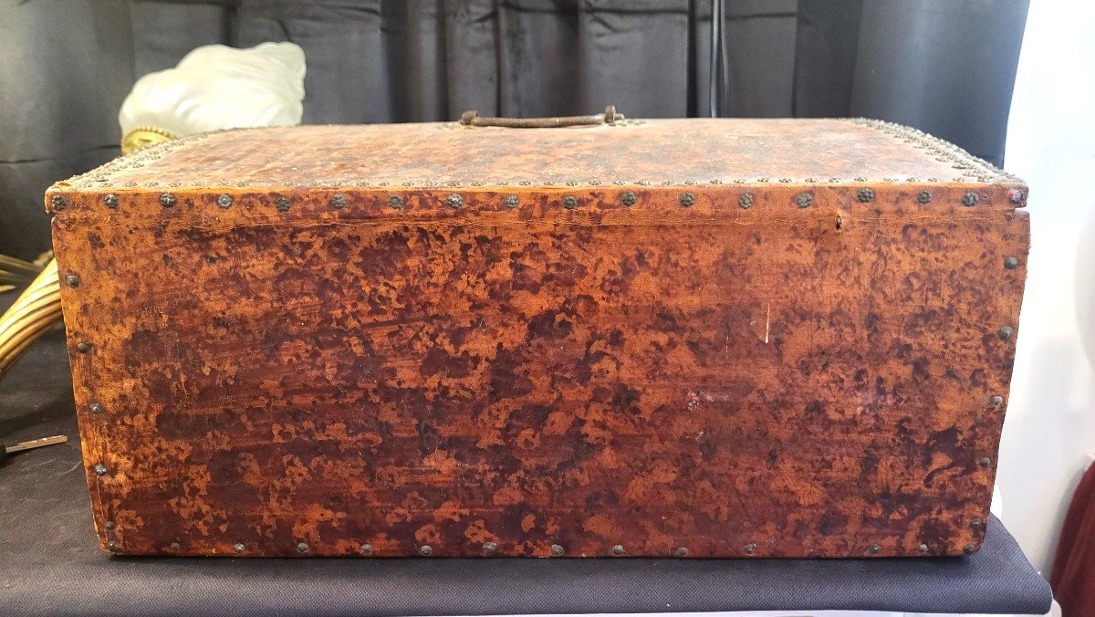 Louis XIV Period Wooden Messenger Box Covered In Leather-photo-2