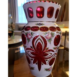 Vase Boheme En Cristal Rouge Taille En Overlay 