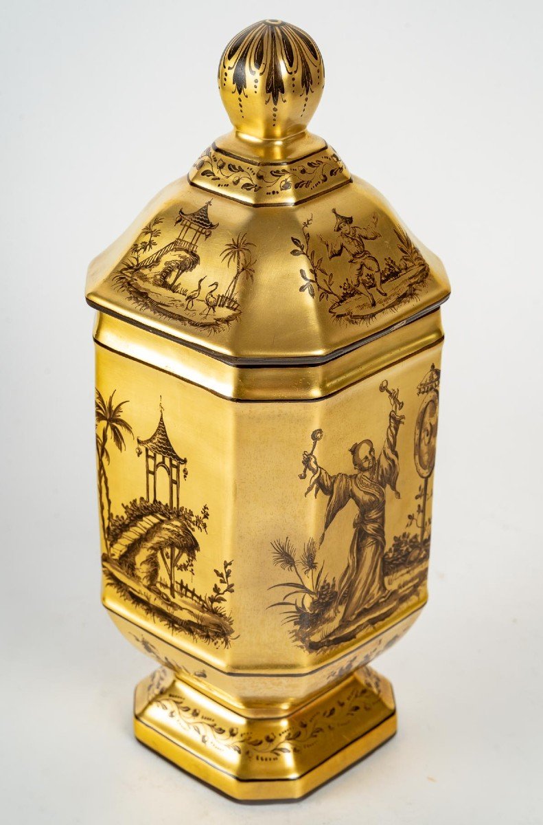 Pharmacy Jar "le Tallec" Chinoiseries On A Gold Background-photo-3