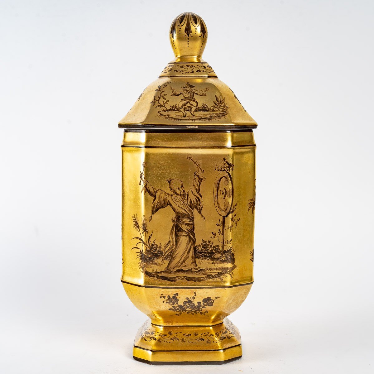 Pharmacy Jar "le Tallec" Chinoiseries On A Gold Background