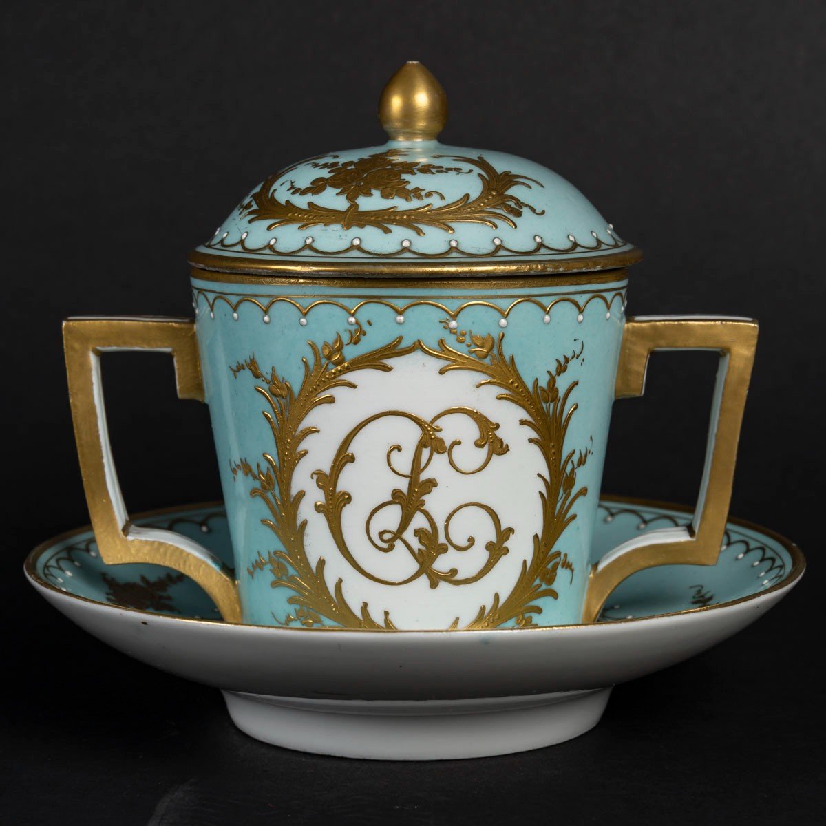 19th Century Pseudo Sèvres Celadon Trembleuse Cup-photo-2