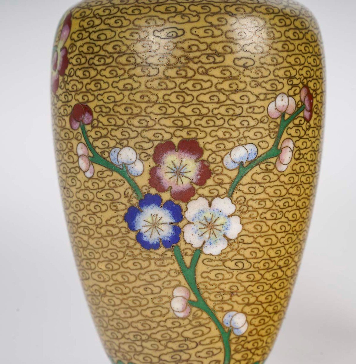 Paire de petits Vases Cloisonnés   aux Pensées  -photo-1