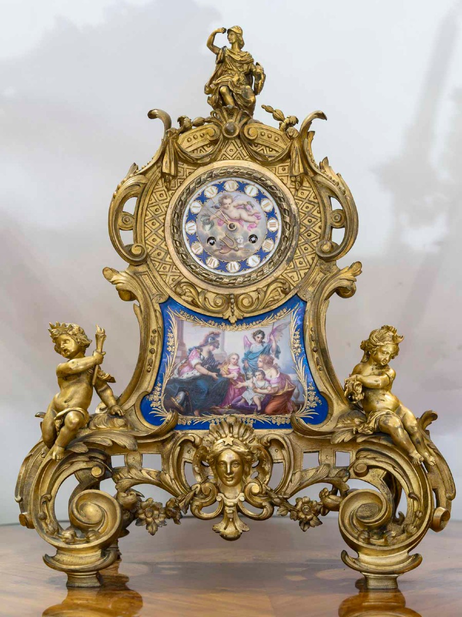 Pendule " Allégorie de la Victoire " bronze et plaques de porcelaine Sèvres 1840