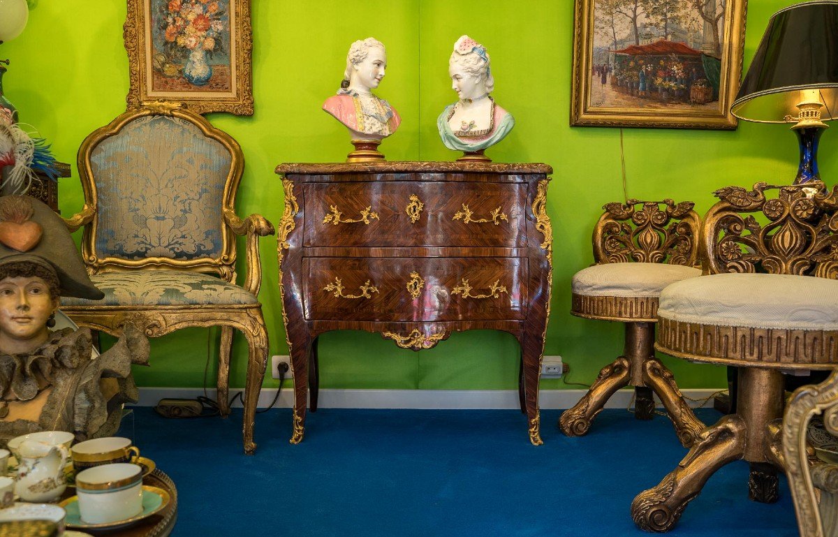 Petite commode galbée LOUIS XV      (XVIIIème siècle )-photo-4