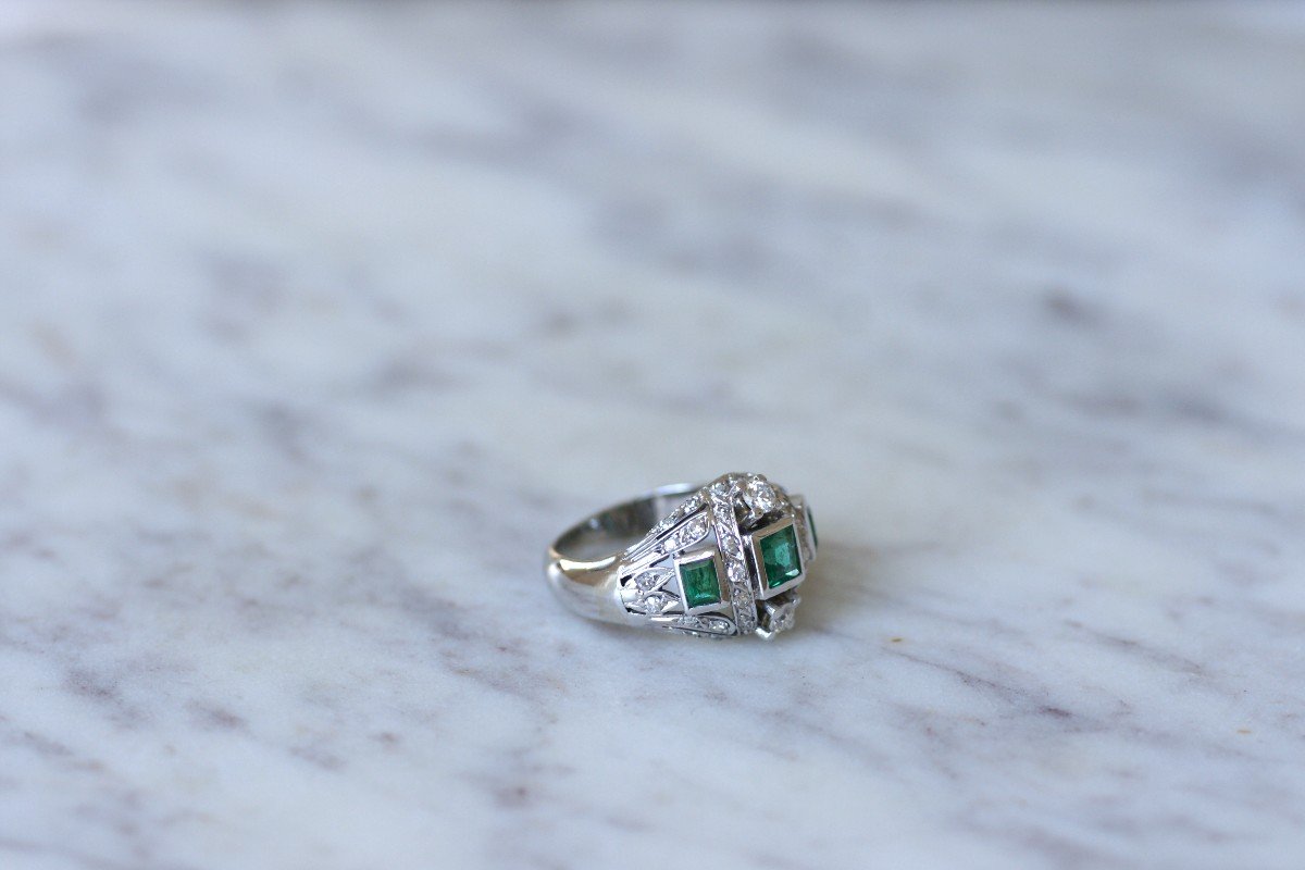 White Gold Vintage Dome Ring With Emeralds And Diamonds-photo-3