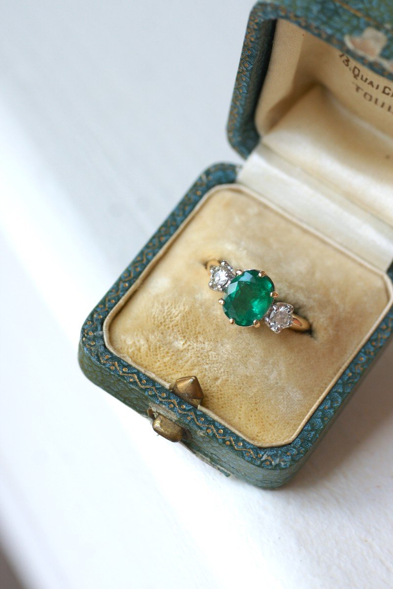 Vintage Trilogy Ring Emerald 2.20 Cts And Diamonds On Gold And Platinum-photo-1