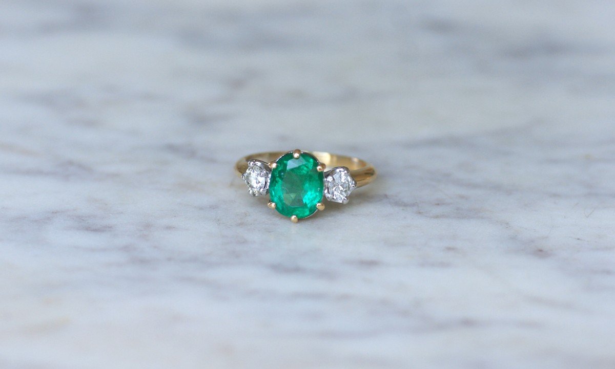 Vintage Trilogy Ring Emerald 2.20 Cts And Diamonds On Gold And Platinum