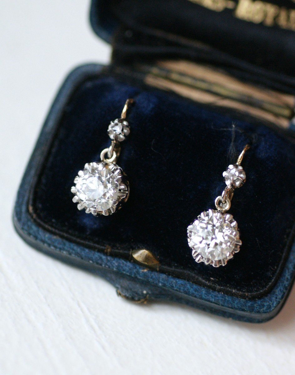 Boucles d'Oreilles Dormeuses Anciennes Diamants 2,45 Cts Sur Or Et Platine-photo-4