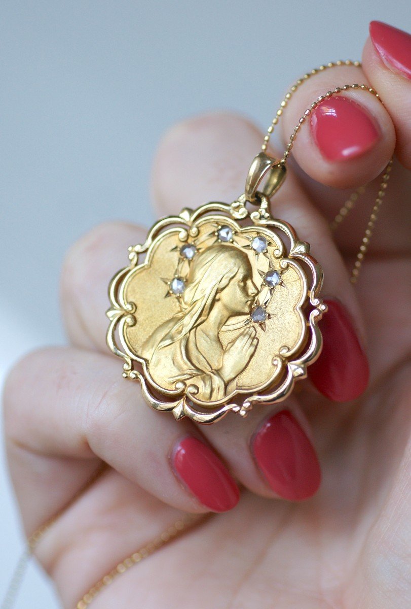 Médaille Ancienne Vierge Marie Diamants Or Jaune Art Nouveau