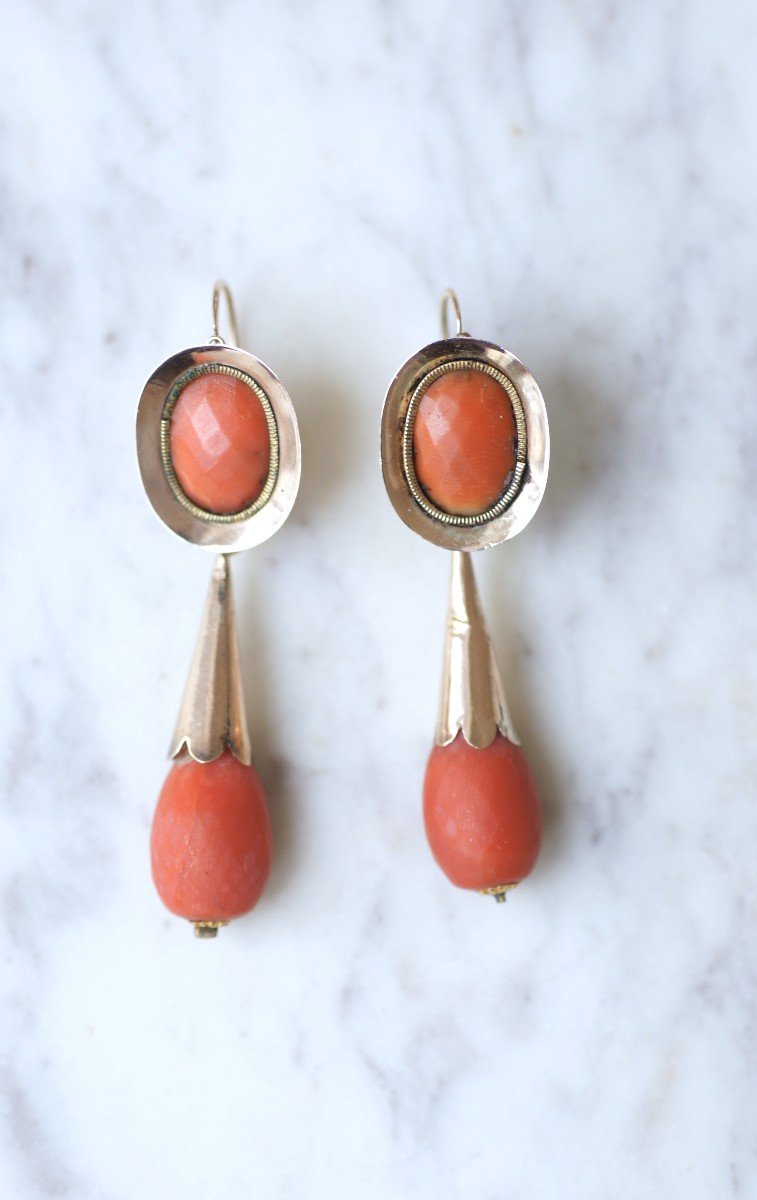 Boucles d'Oreilles Pendantes Gouttes Anciennes En Or Rose Et Corail-photo-4