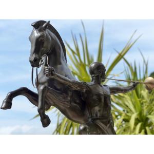 Statue Cheval et Homme à la trompette Signée Charles dénommée " L'appel "  