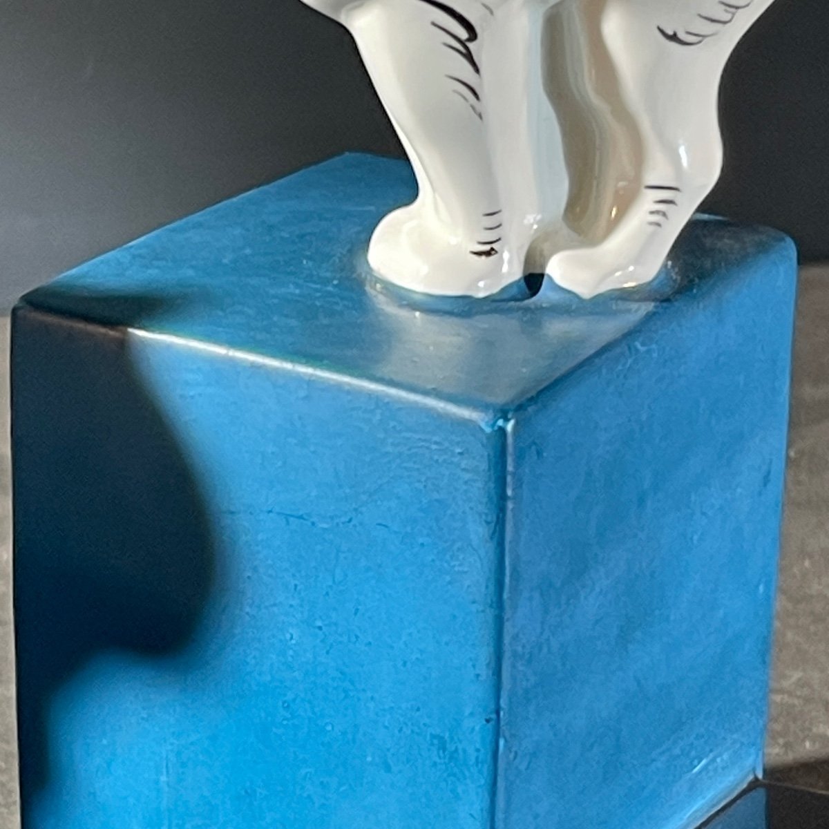 Asymmetrical Art Deco Bookends, Scottish Terrier Dog And Cat, White Blue Chrome, Ceramic-photo-3