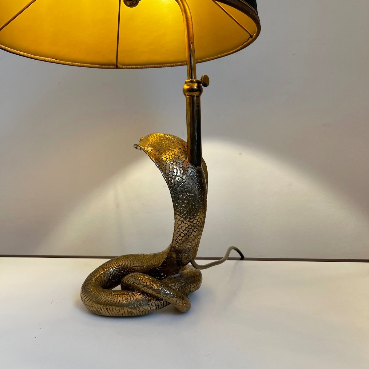 Maison Jansen, Gilt Bronze 'cobra' Table Lamp, Hollywood Regency Ca 1970-photo-2